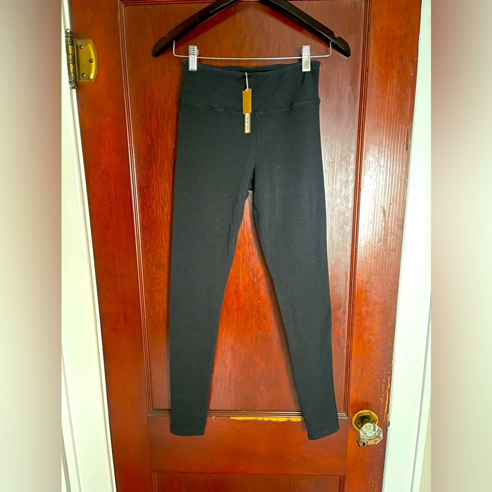 Skims Outdoor High-Waisted Leggings in Onyx